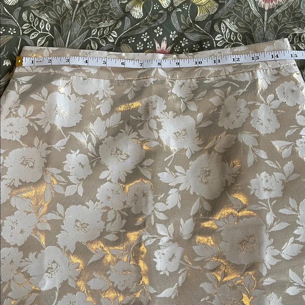 NWOT J. Crew Factory Floral Jacquard A Line‎ Skirt Metallic Gold Cream Size 4 - Picture 4 of 10